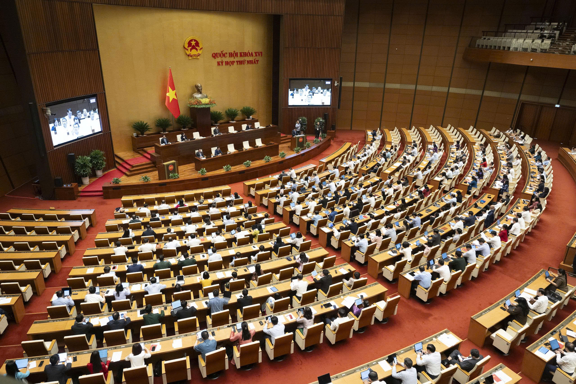 Thông cáo báo chí số 6 Kỳ họp thứ nhất, Quốc hội khóa XVI